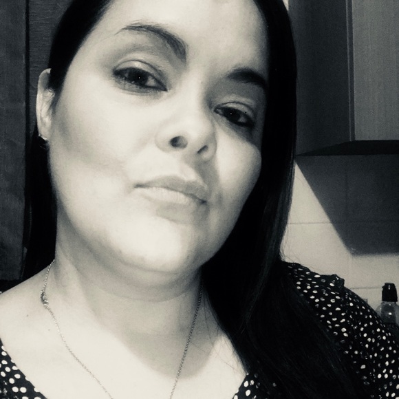 Meet your Posher, Doris - Picture 3 of 4